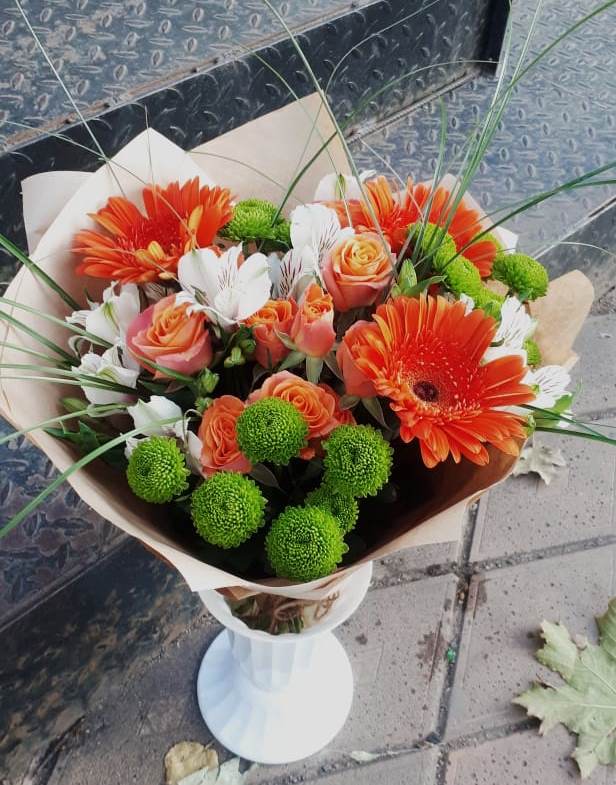 Букет цветов из: Герберы, Хризантемы, Альстромерии и Розы в Льгове