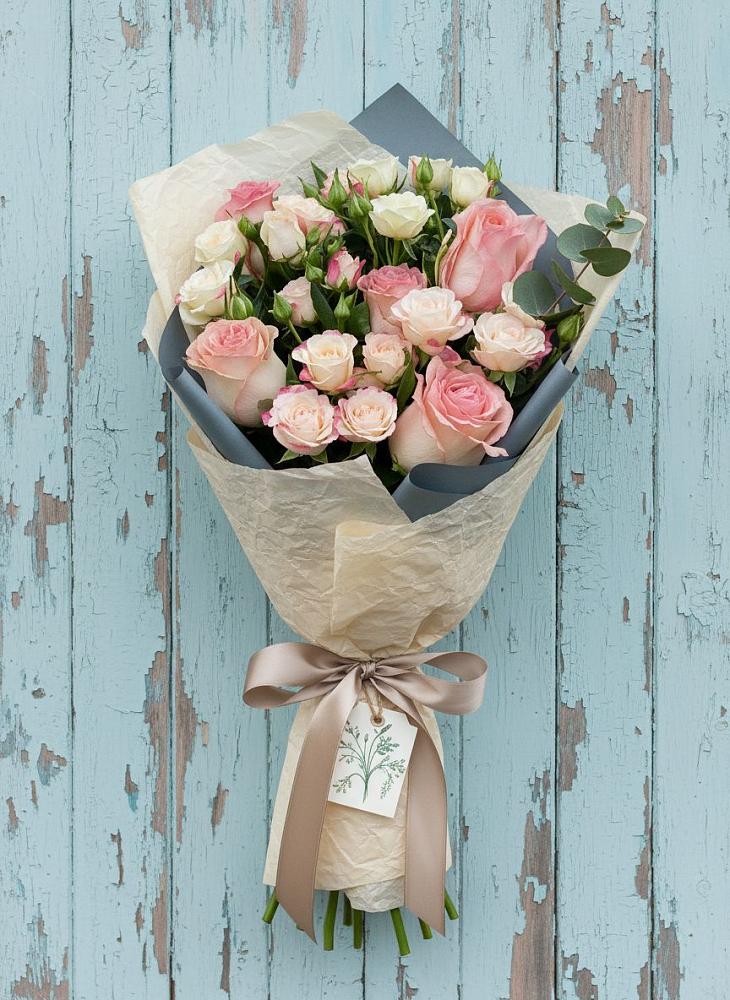 Букет цветов из: Розы в Льгове