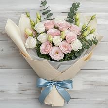 Букет цветов из:  Лизиантусы в Льгове