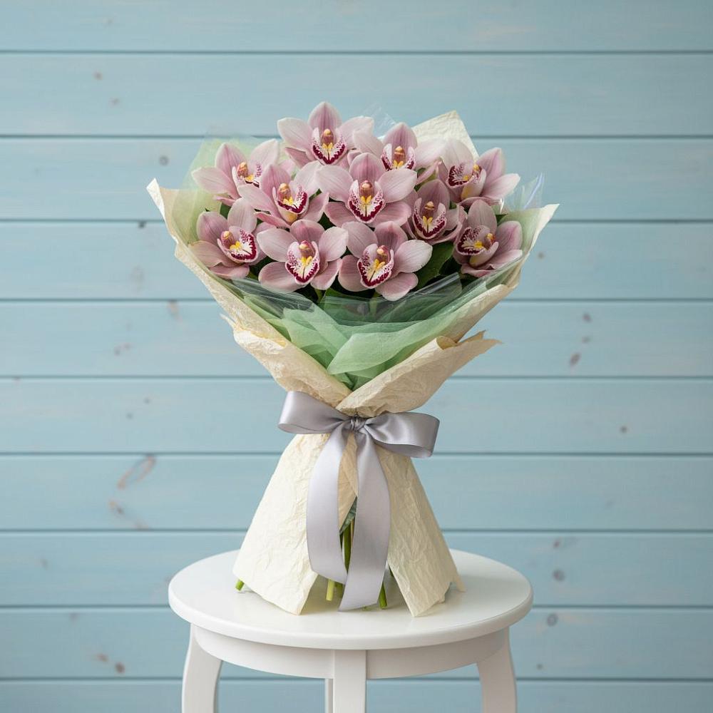 Букет цветов из: Орхидеи и Розы в Льгове