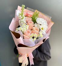 Букет цветов из:  Хризантемы и Розы в Льгове