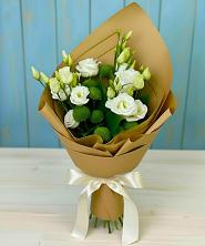 Букет цветов из:  Хризантемы и Лизиантусы в Льгове