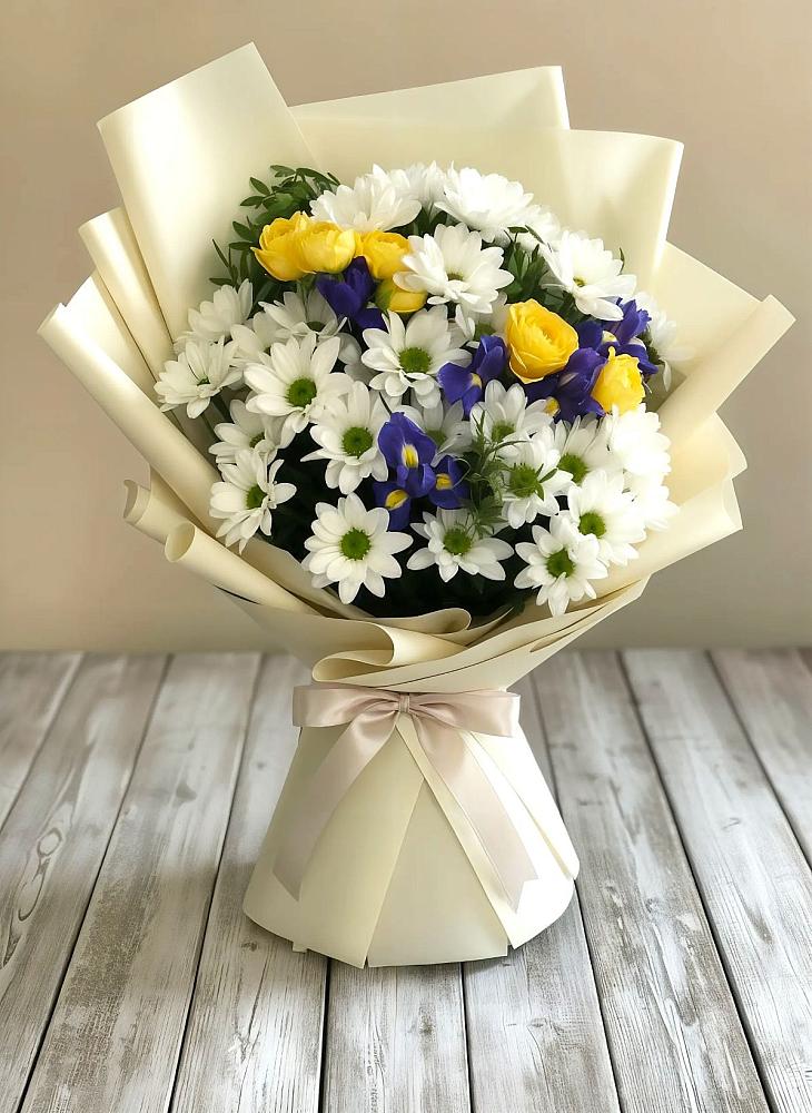 Букет цветов из: Ирисы, Хризантемы и Розы в Льгове