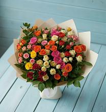 Букет Микс из разноцветных кустовых роз в Льгове