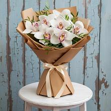 Букет цветов из:  Орхидеи и Розы в Льгове