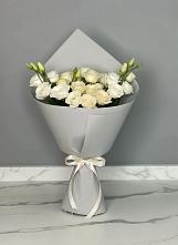 Букет цветов из:  Розы и Лизиантусы в Льгове